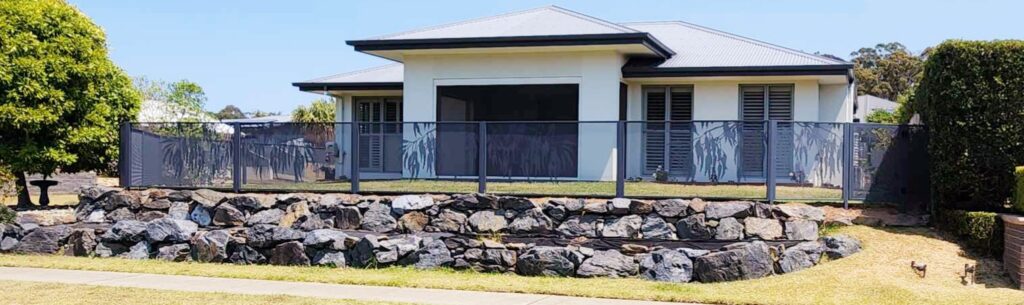 Perforated aluminium fence Sapphire Beach